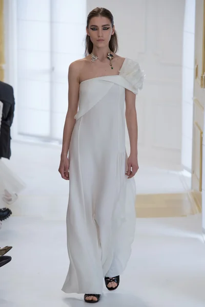 Look 35
